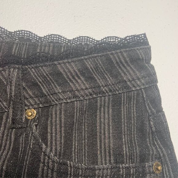 NWT Edikted Viral Y2K Aesthetic Lace Trim Striped Low Rise Baggy Jeans XS - Picture 2 of 9